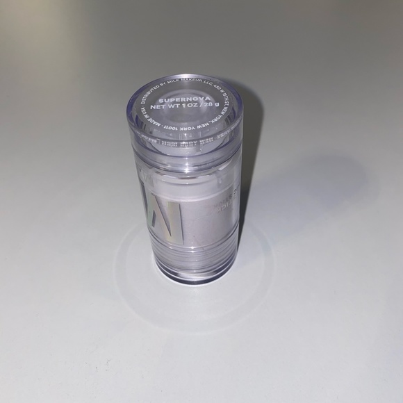 Milk Makeup - Holographic Stick - Picture 3 of 6